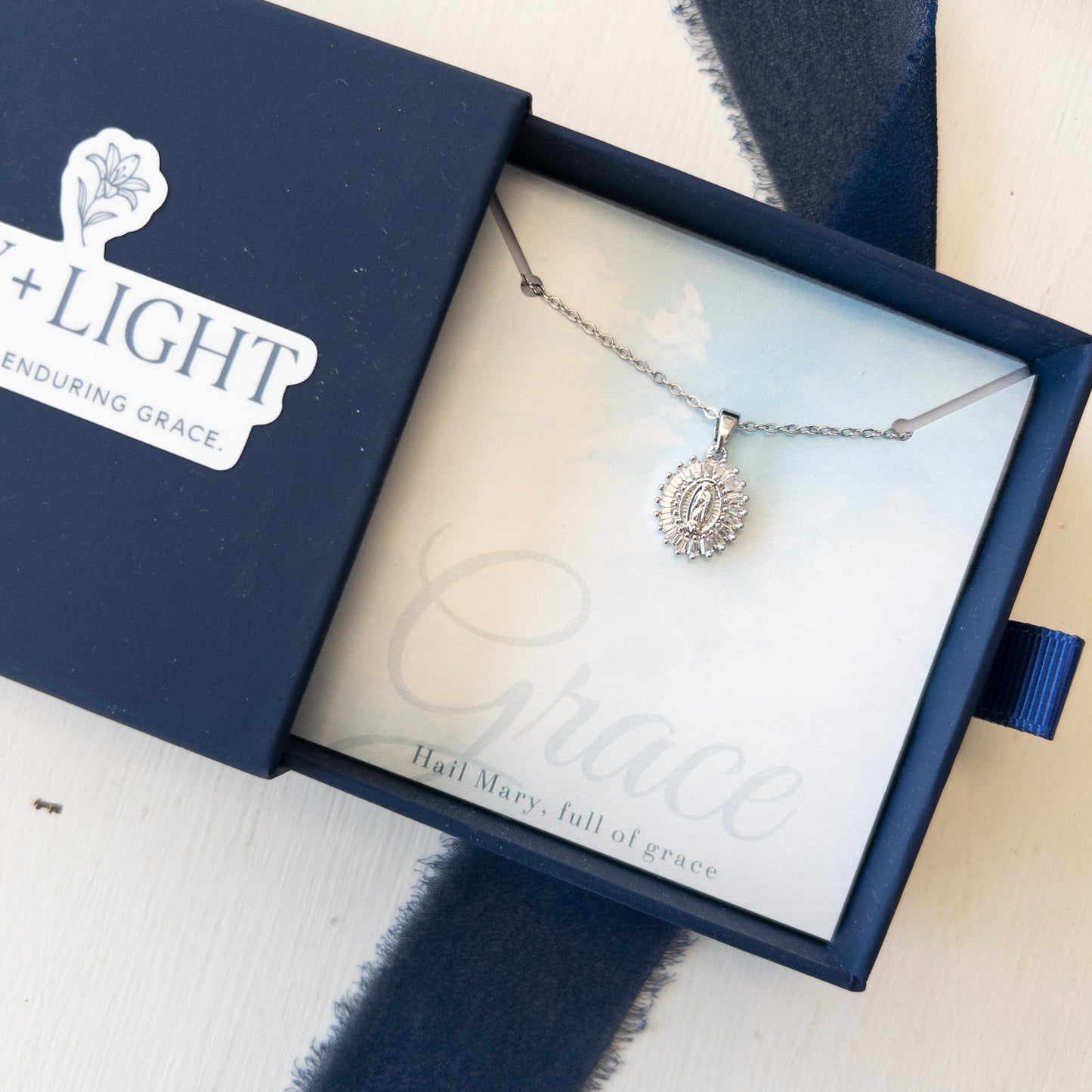 Grace Necklace, Silver
