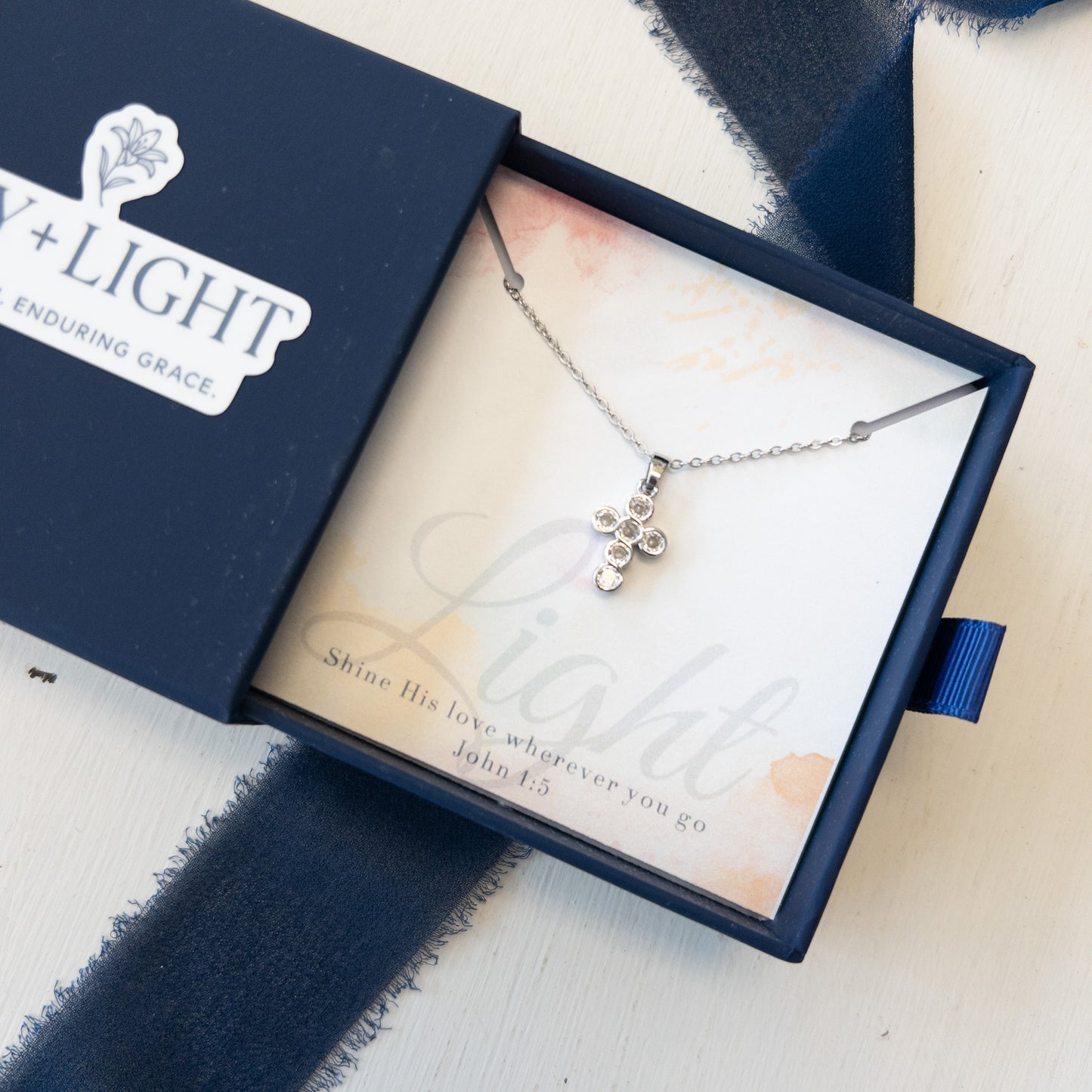 Light Necklace, Silver